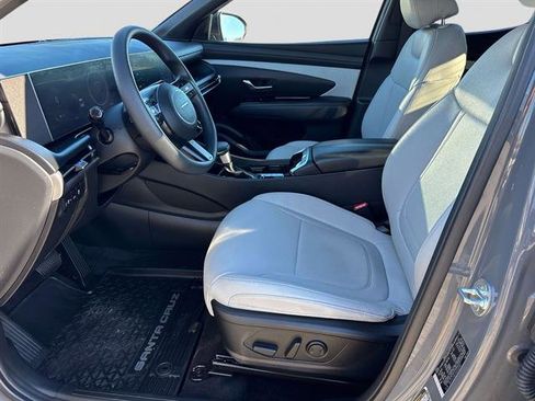 Used 2025 Hyundai Santa Cruz SEL image 10