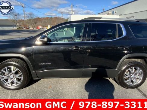 Certified 2023 GMC Acadia SLT w/ Technology Package image 8
