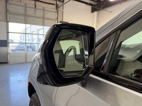 Used 2024 Chevrolet Tahoe Z71 w/ Off-Road Capability Package image 8