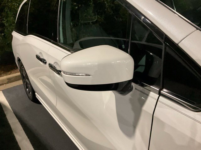 Used 2021 Honda Odyssey Elite image 3