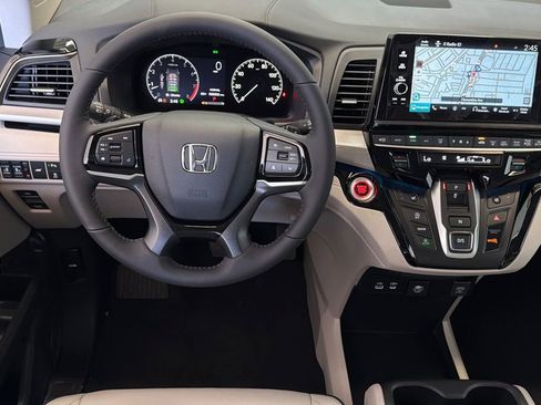 New 2026 Honda Odyssey Touring image 15
