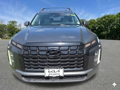 Used 2023 Hyundai Palisade SEL AWD/4WD image 3