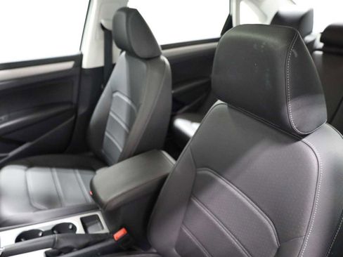 Used 2021 Volkswagen Passat 2.0T SE image 18