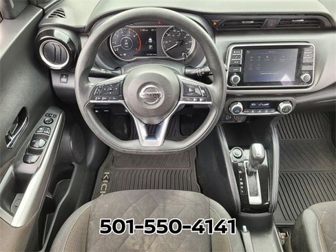 Used 2019 Nissan Kicks SV image 11