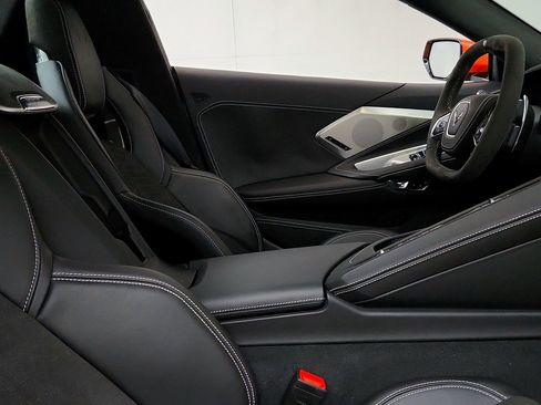 Certified 2021 Chevrolet Corvette Stingray Premium Conv w/ Z51 Performance Package RWD image 19