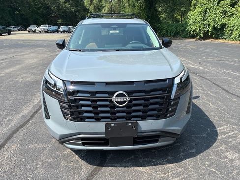 New 2026 Nissan Pathfinder Platinum AWD/4WD image 2