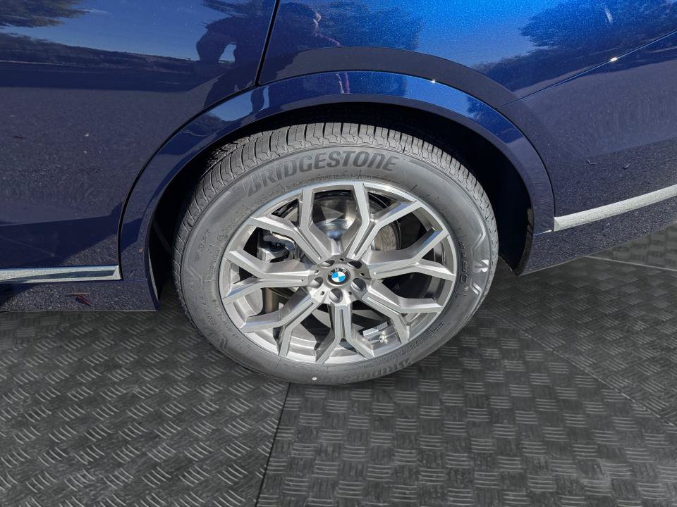 New 2027 BMW X7 xDrive40i AWD/4WD image 22