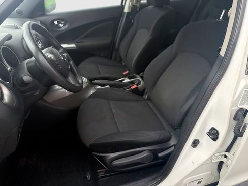 Used 2013 Nissan Juke S FWD image 10