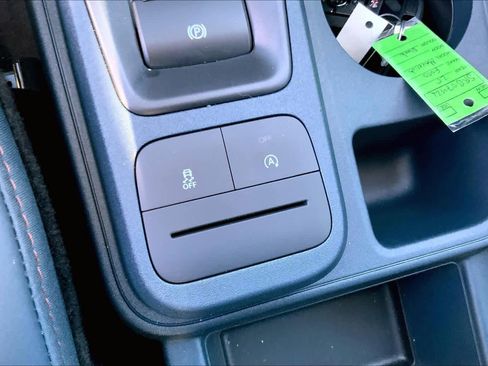 New 2025 Ford Maverick Lariat w/ 4K Tow Package image 15