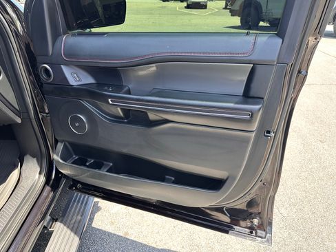Certified 2021 Ford Expedition Max Limited AWD/4WD image 15