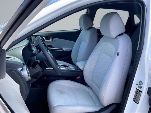 Used 2023 Hyundai Kona SE FWD image 25