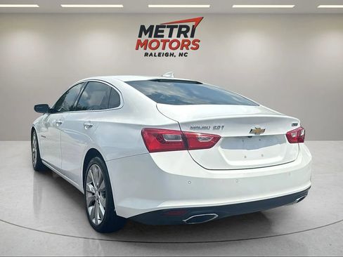 Used 2018 Chevrolet Malibu Premier w/ Premier Sun and Wheel Package image 5