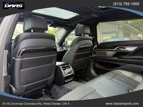 Used 2016 BMW 750i xDrive AWD/4WD image 32