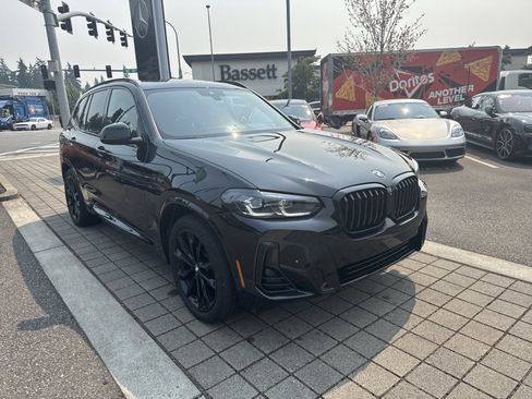 Used 2023 BMW X3 xDrive30i w/ M Sport Package AWD/4WD image 3