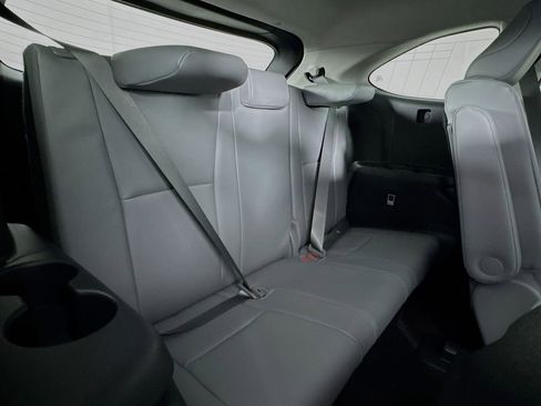 New 2026 Toyota Highlander XLE image 26