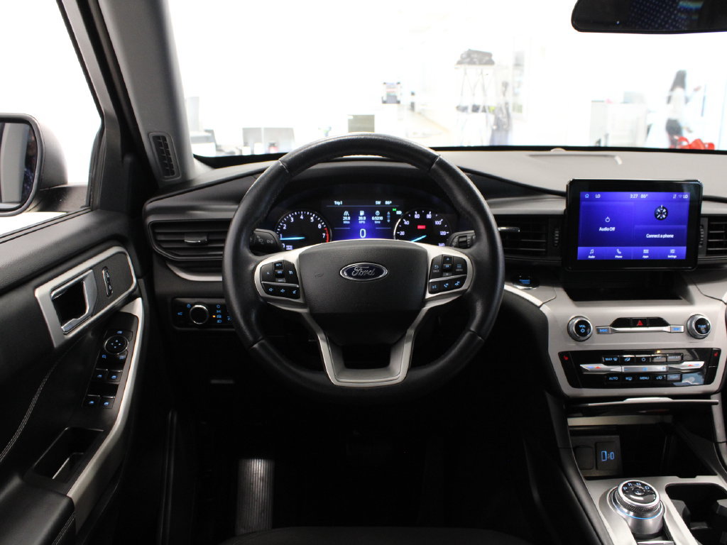 Used 2023 Ford Explorer XLT RWD image 19