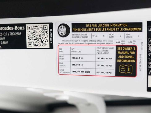 Used 2026 Mercedes-Benz GLC 300 4MATIC image 35