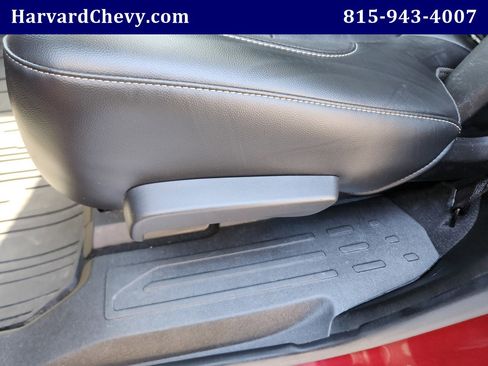 Used 2017 GMC Acadia SLT image 32