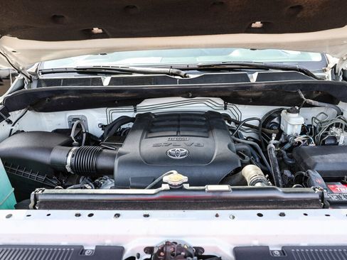 Used 2015 Toyota Tundra SR5 image 14