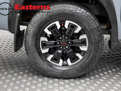 Used 2023 Nissan Frontier PRO-4X w/ Technology Package AWD/4WD image 29