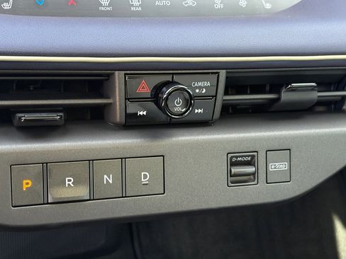 New 2026 Nissan Leaf Platinum+ w/ Cargo Package (Platinum+) image 15