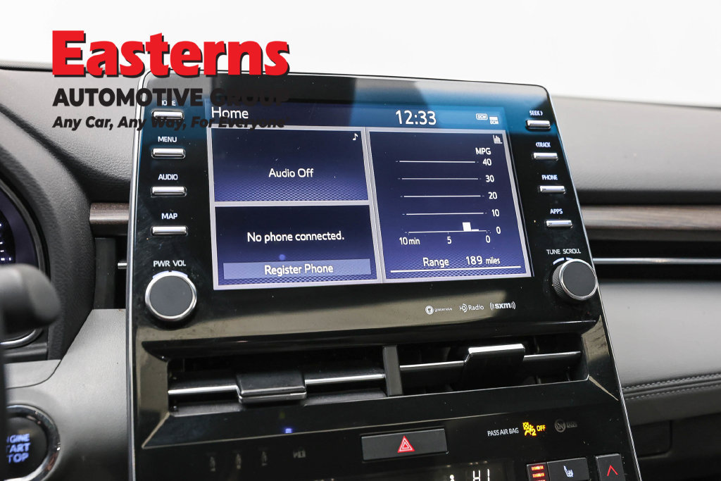 Used 2022 Toyota Avalon XLE w/ Moonroof Package FWD image 20