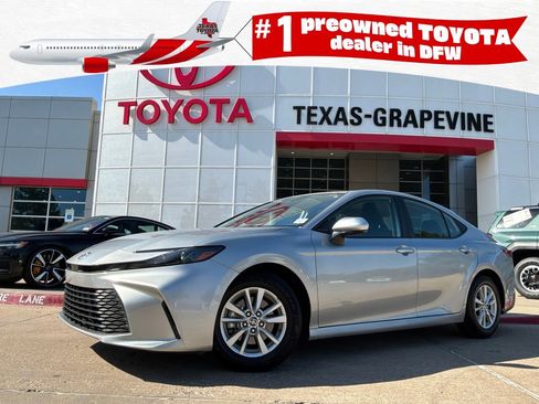 Used 2025 Toyota Camry LE FWD image 1