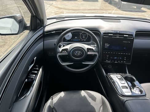 Used 2024 Hyundai Tucson Limited FWD image 24