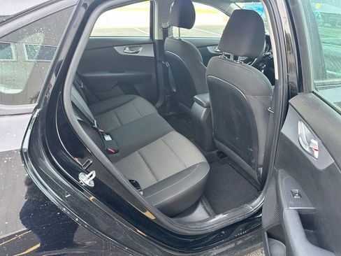Used 2023 Kia Forte LXS image 10