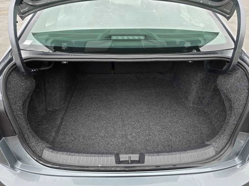 Used 2024 Volkswagen Jetta SE image 16