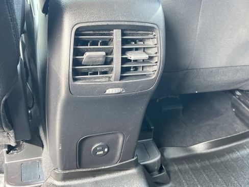 Used 2021 Ford Escape SE w/ Convenience Package FWD image 22