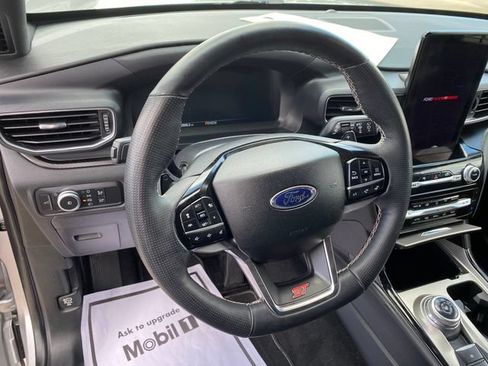 Used 2021 Ford Explorer ST w/ Equipment Group 401A AWD/4WD image 11