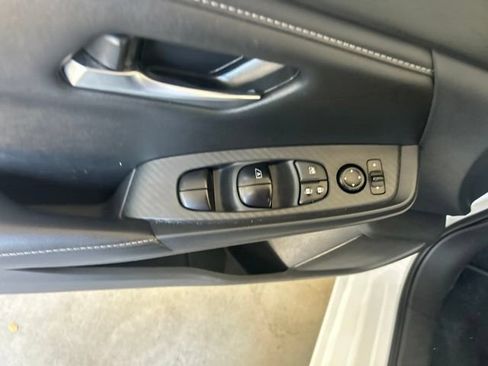Used 2024 Nissan Sentra SV FWD image 23