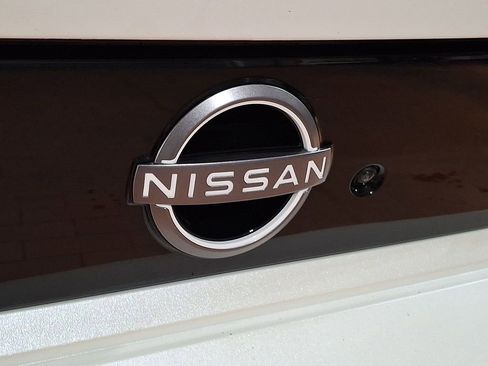 Used 2025 Nissan Z NISMO w/ Floor Mat Package image 29