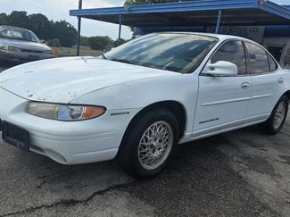Used 1998 Pontiac Grand Prix SE w/ Opt Pkg image 1