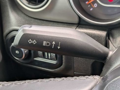 Used 2019 Jeep Wrangler Unlimited Sport S AWD/4WD image 26