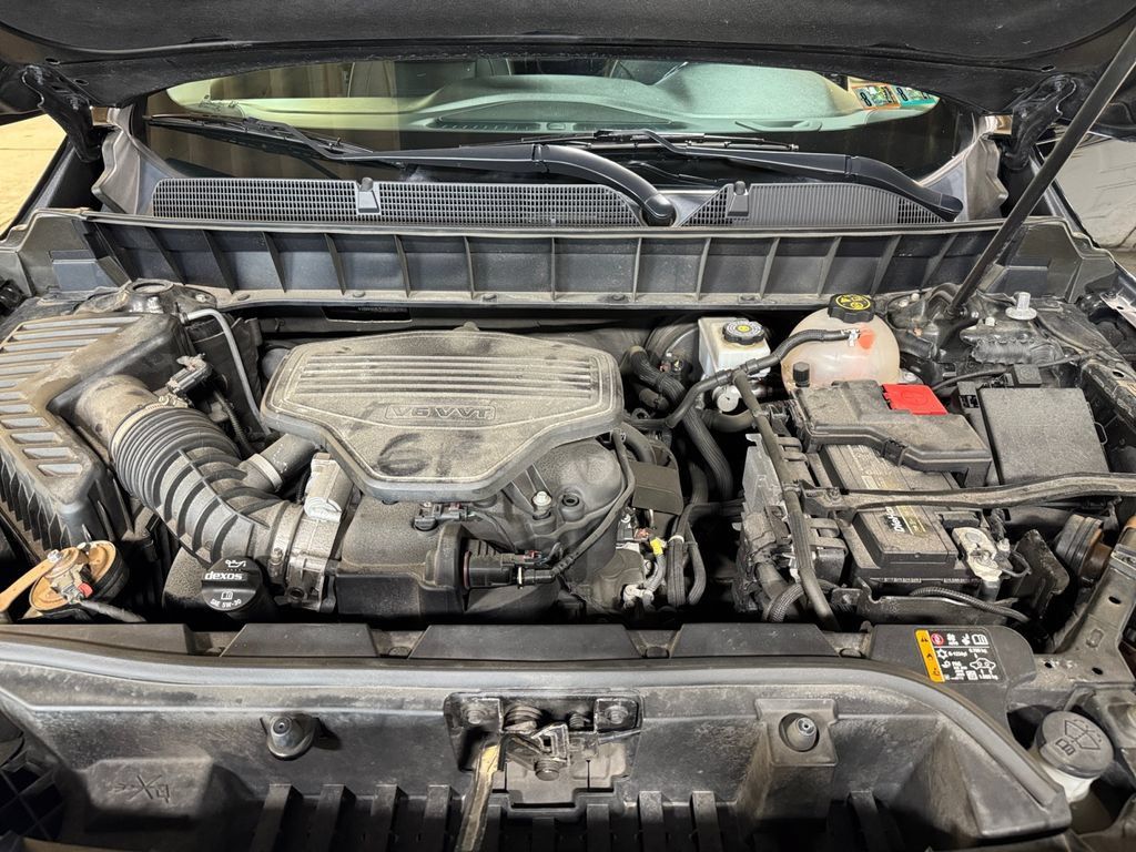 Used 2019 GMC Acadia Denali w/ Technology Package AWD/4WD image 27