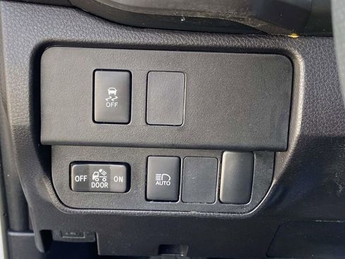 Used 2023 Toyota Tacoma SR5 w/ Technology Package image 26