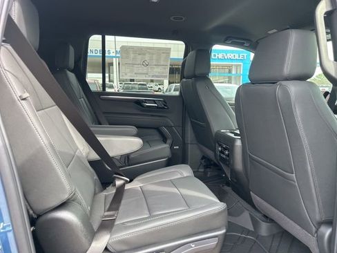 New 2026 Chevrolet Suburban LT w/ Comfort Package image 34