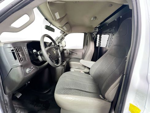 Used 2024 Chevrolet Express 2500 w/ Driver Convenience Package image 14