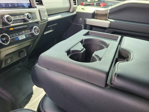 Certified 2022 Ford F350 Lariat AWD/4WD image 29