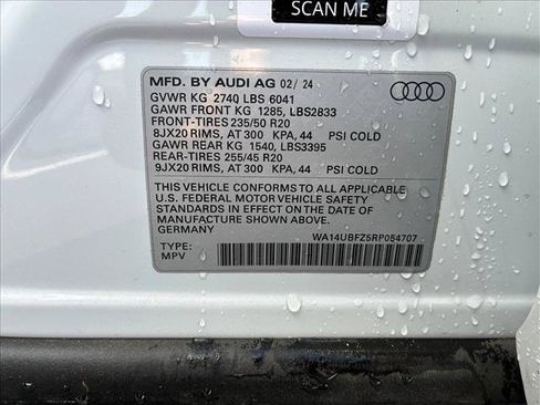 Used 2024 Audi Q4 e-tron Prestige AWD/4WD image 15