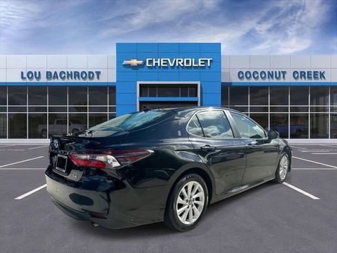 Used 2024 Toyota Camry LE FWD image 8