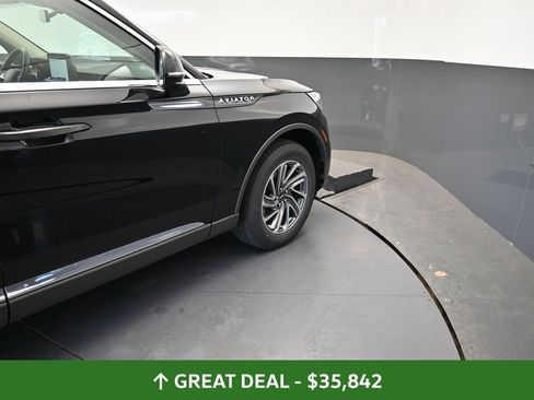 Used 2023 Lincoln Aviator AWD image 28