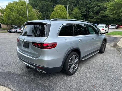 Used 2025 Mercedes-Benz GLS 450 4MATIC image 5