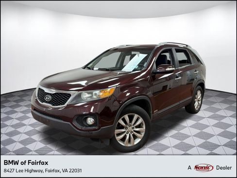 Used 2011 Kia Sorento LX w/ Convenience Pkg AWD/4WD image 1