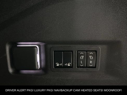 Used 2022 Chevrolet Tahoe Z71 w/ Luxury Package AWD/4WD image 38