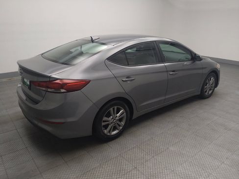 Used 2017 Hyundai Elantra SE w/ SE A/T Tech Package 03 FWD image 10