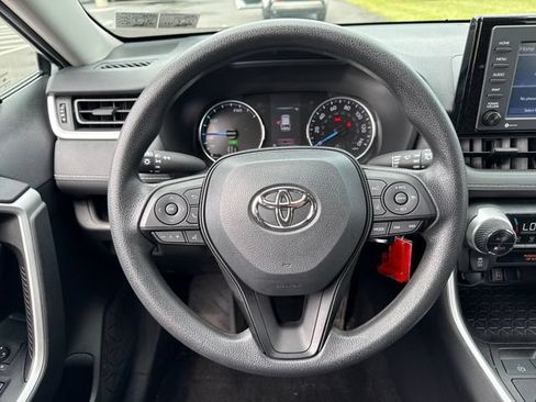 Used 2022 Toyota RAV4 LE AWD/4WD image 20