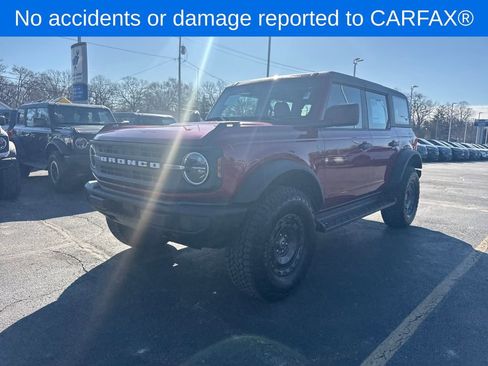 Used 2025 Ford Bronco 4-Door w/ Sasquatch Package image 2